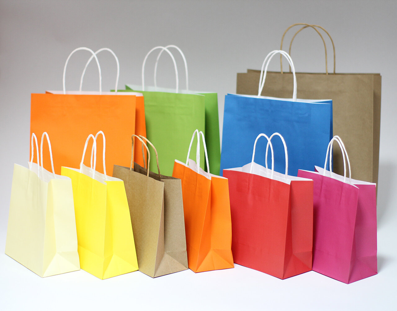 我们提供各种定制纸袋、纸盒、礼品包装需求的解决方案